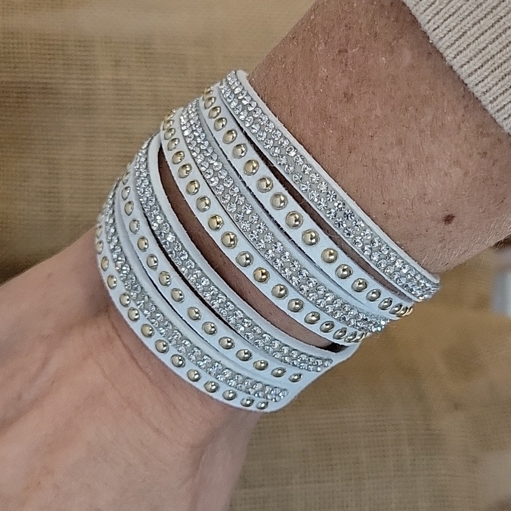 WATERPROOF BEAD & BLING WRAP BRACELET